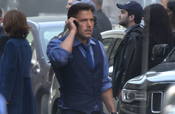 Ben Affleck como Bruce Wayne nas filmagens de Batman v Superman